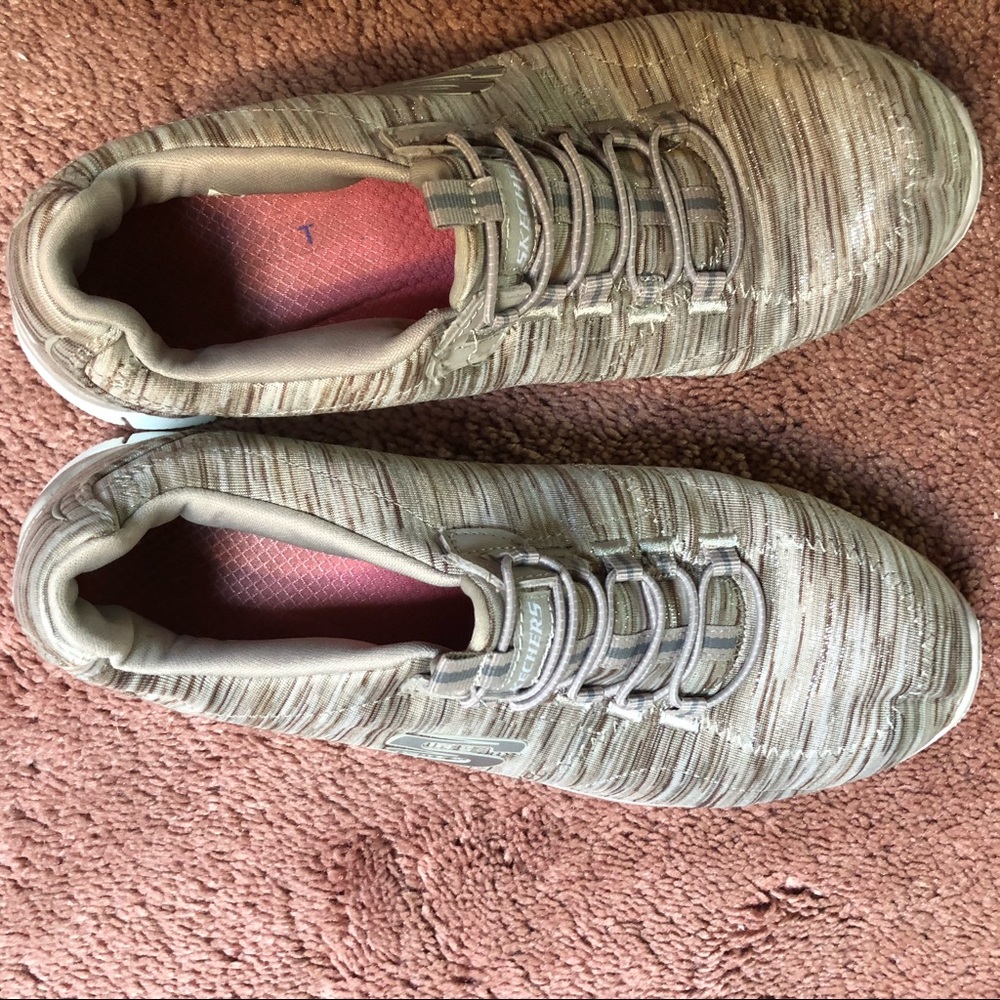 Sketchers Shoes slip in size 8.5